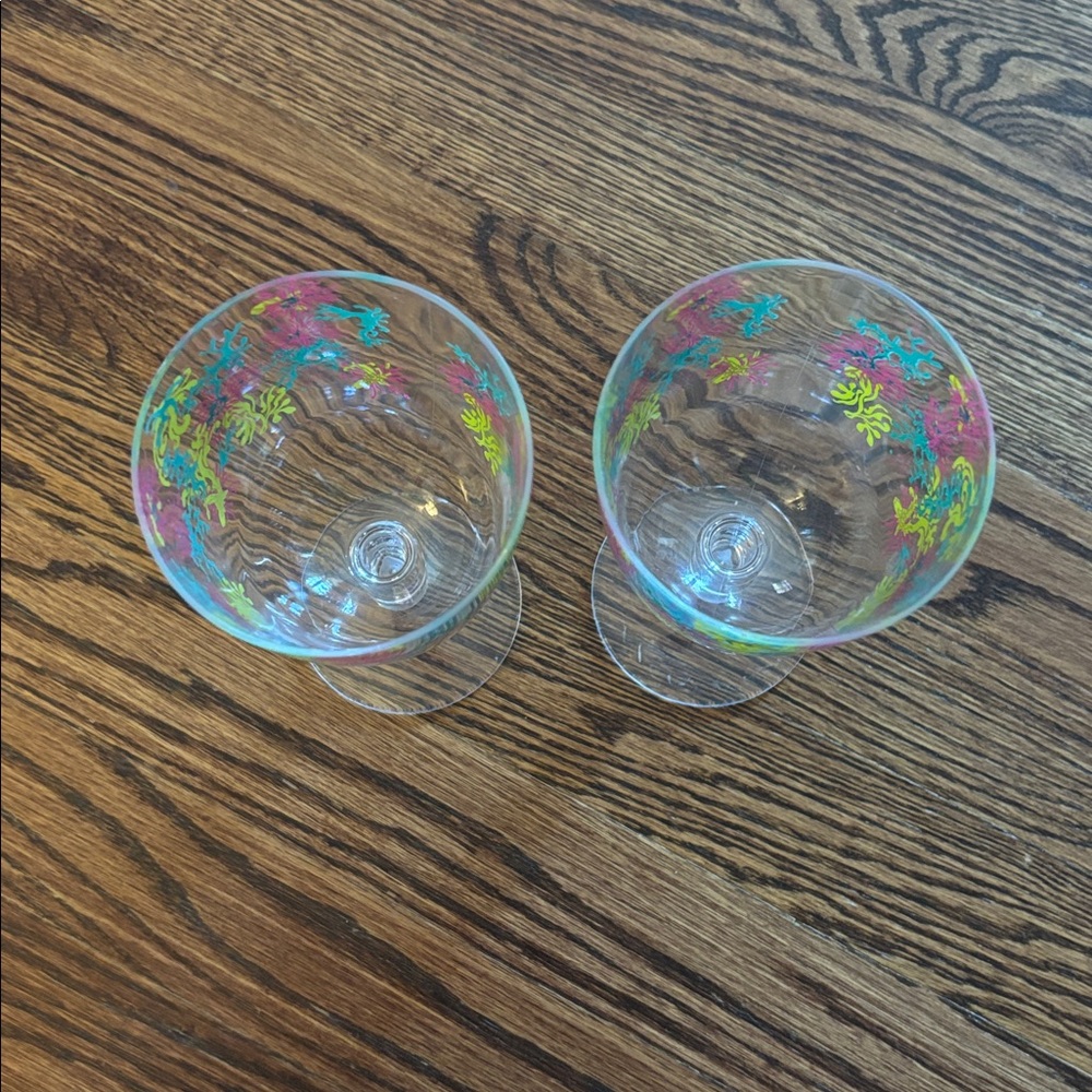 Lilly Pulitzer Acrylic Wine Glasses, Coral Print - Picture 4 of 4